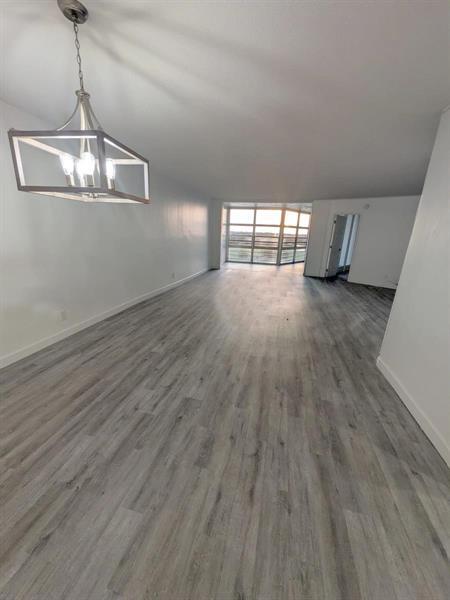 Building Photo - 3090 N Course Dr