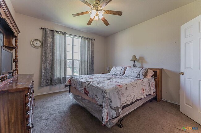 Building Photo - 701 Bighorn Dr