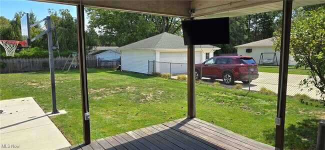 Building Photo - 3691 Higley Rd