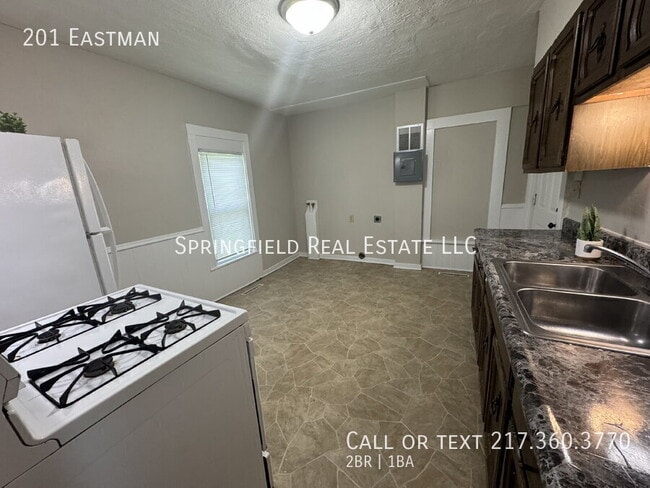 Building Photo - 201 Eastman-