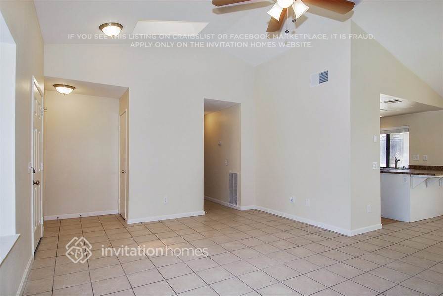 Building Photo - 14545 Sylvester Dr