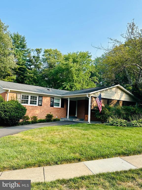 Building Photo - 6707 Grey Fox Dr