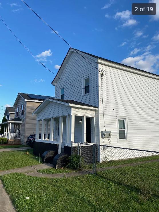 Building Photo - 1237 Lindsay Ave