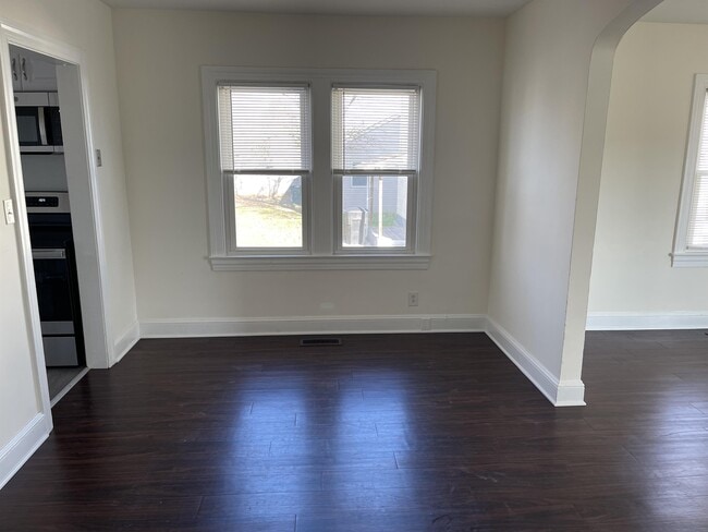 Building Photo - 406 Hammond St