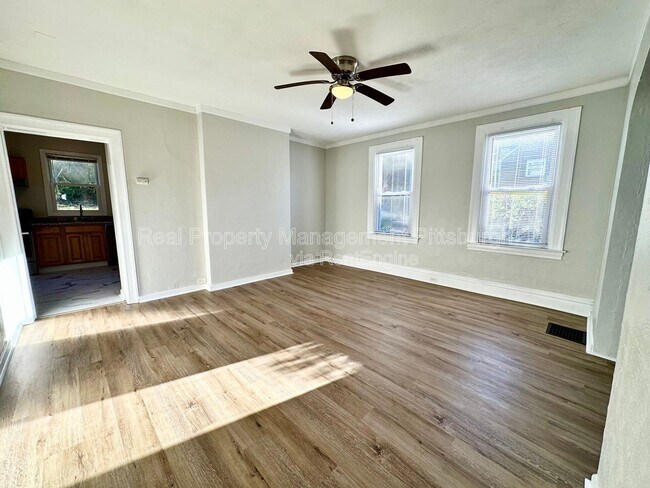 Building Photo - 2233 Milligan Ave