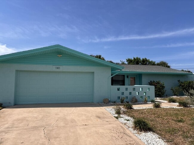 Building Photo - Vacation Rental Amazing Pet Friendly 3 Bed House with a Heated Pool