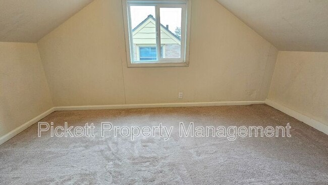 Building Photo - 139 S Lafayette Ave