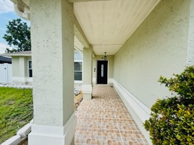 Building Photo - Kissimmee - 3 Bedroom, 2 Bathroom - $2,295.00