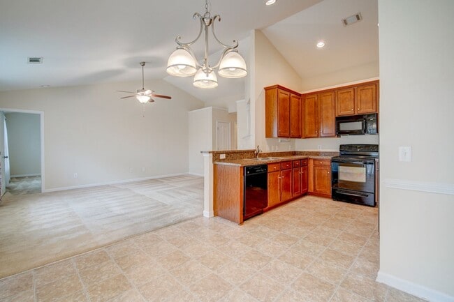 Building Photo - 3/BD - 2.5/BTH  Well Maintained Home in Li...