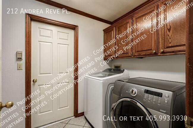 Building Photo - 212 Andrea Reve Pl