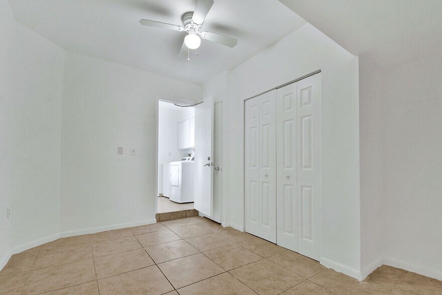 Building Photo - 3501 Magellan Cir