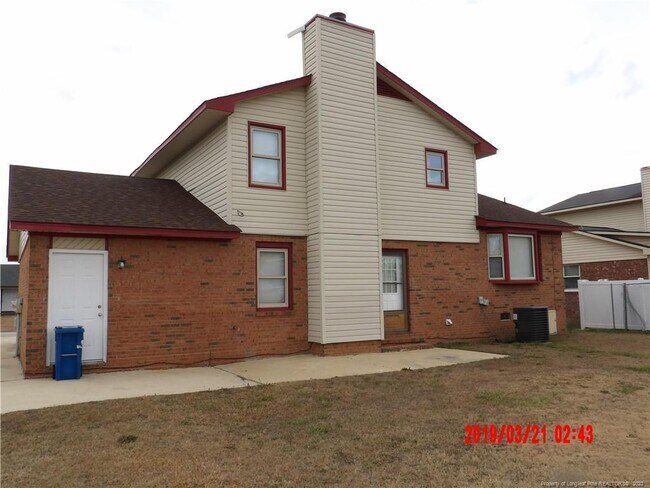 Building Photo - 7894 Ladonia Dr