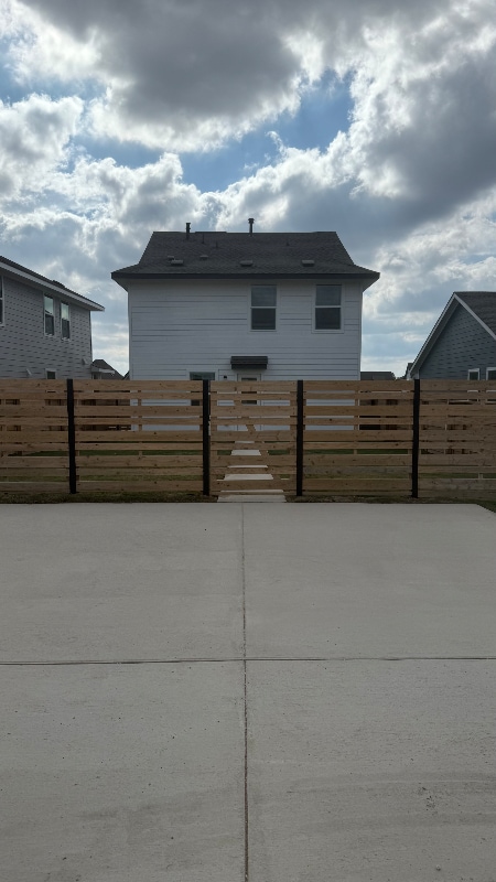 Building Photo - 349 Keefer