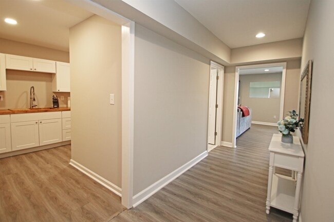 Building Photo - 224 Spring Run Ln