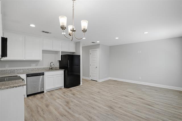 Building Photo - 1022 W Shepherd St