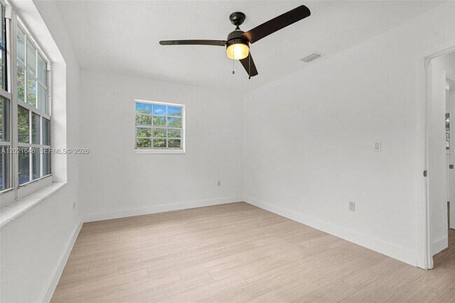 Building Photo - 151 NW 42nd St