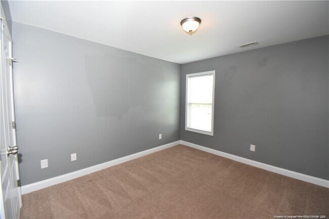 Building Photo - 131 S Prince Henry Way