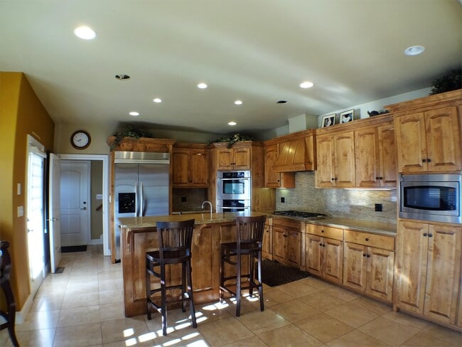 Building Photo - 3539 Rodgers Ave