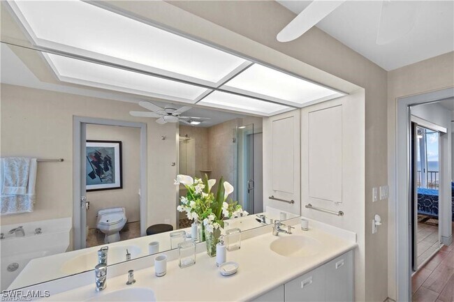 Building Photo - 6825 Grenadier Blvd