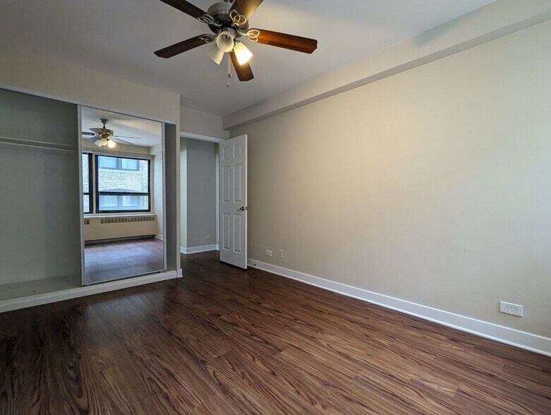 Building Photo - 4180 N Marine Dr