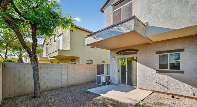 Building Photo - 2725 E Mine Creek Rd