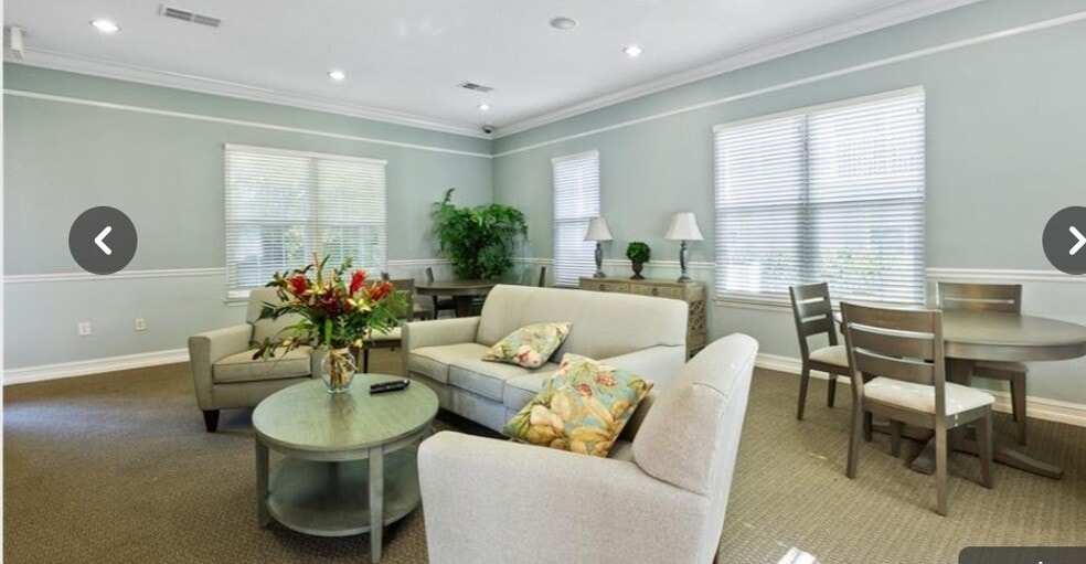 Building Photo - 5670 Bentgrass Dr