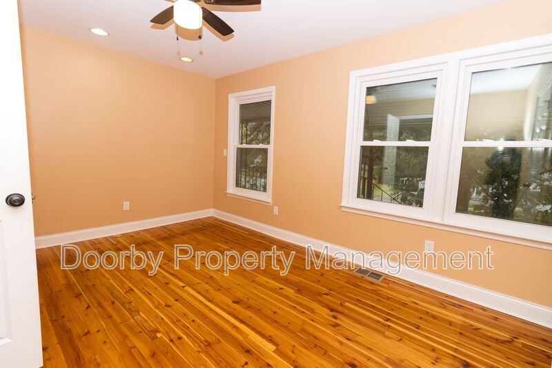 Building Photo - 1123 John Ross Rd