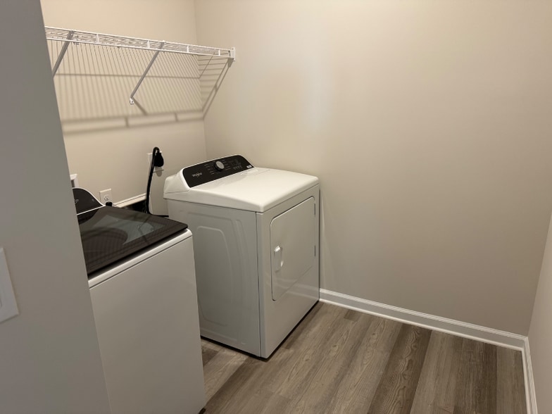 Building Photo - 8149 Huspa Ave