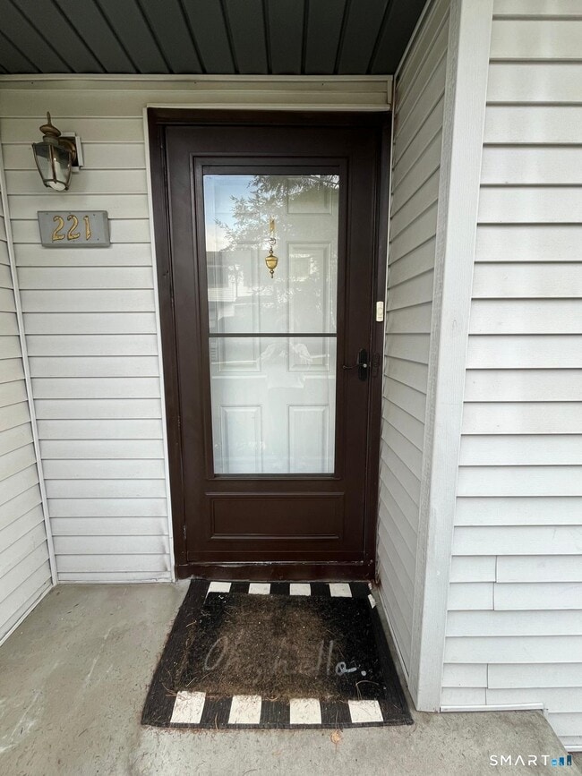 Building Photo - 221 Cottonwood Rd