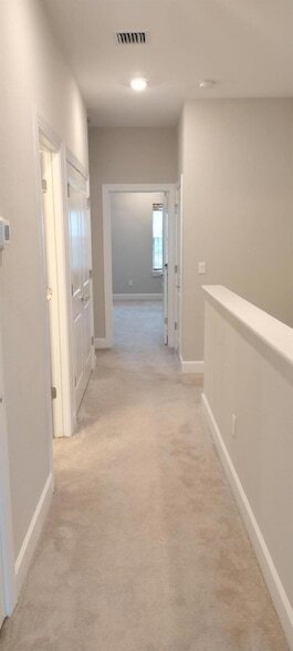 Building Photo - 1857 Tarni Way
