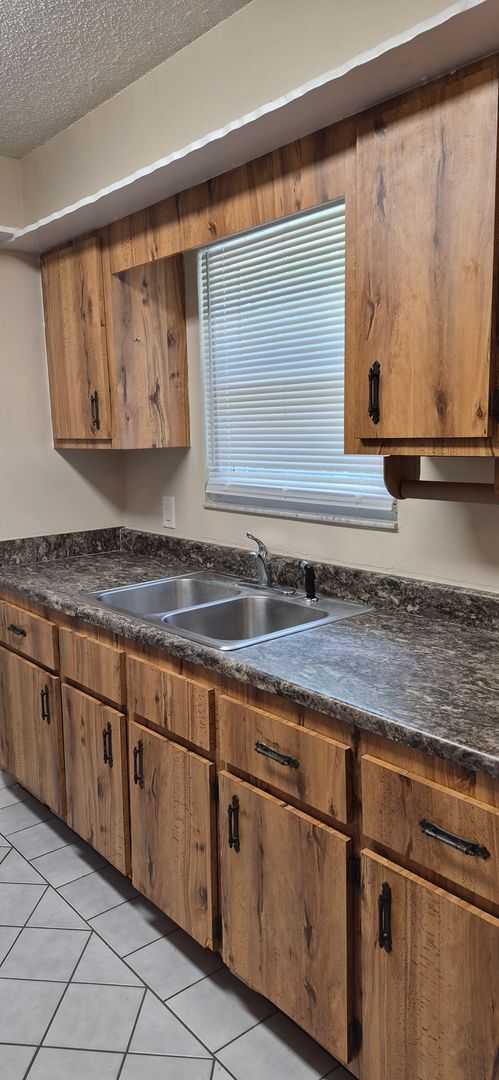 Building Photo - Establish Home and Neighborhood