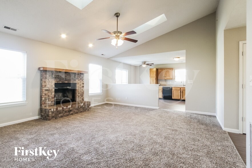 Building Photo - 7604 Wood Stream Dr