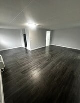 Building Photo - 120 Huntington Turnpike