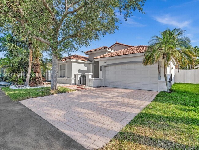 Building Photo - 3863 SW 53rd Pl