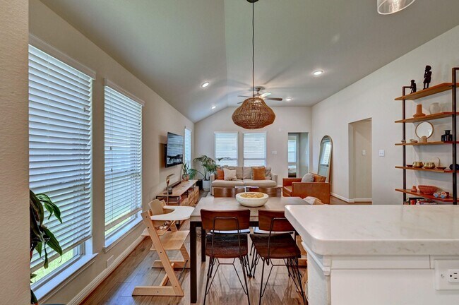 Building Photo - 8122 Peralta Valley Ct