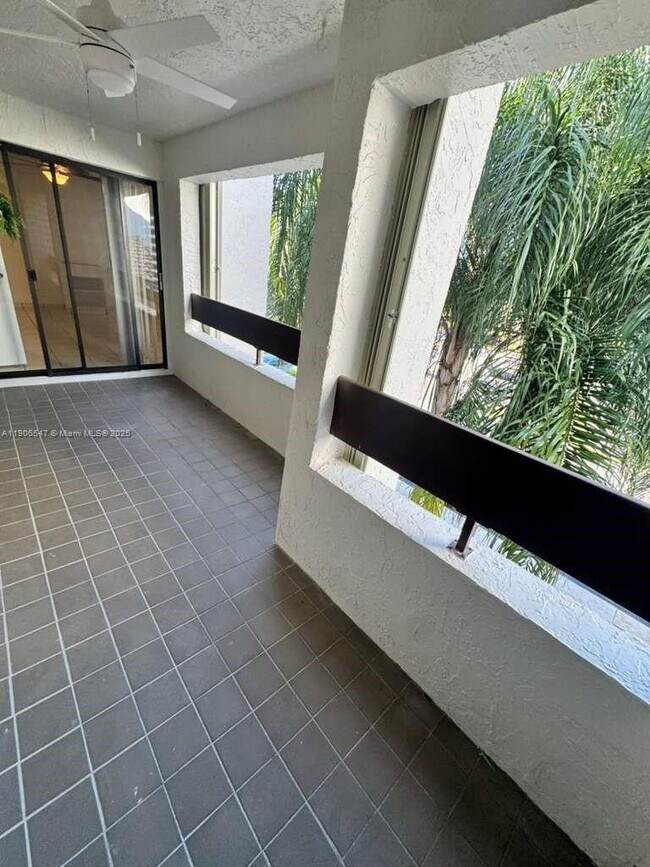 Building Photo - 9140 SW 123rd Ct