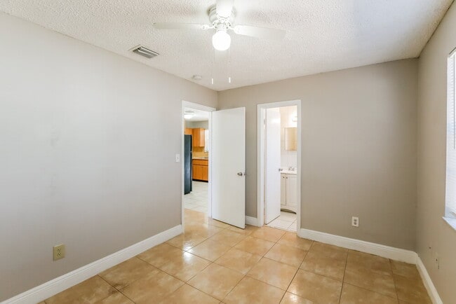 Building Photo - 18940 NW 33rd Pl