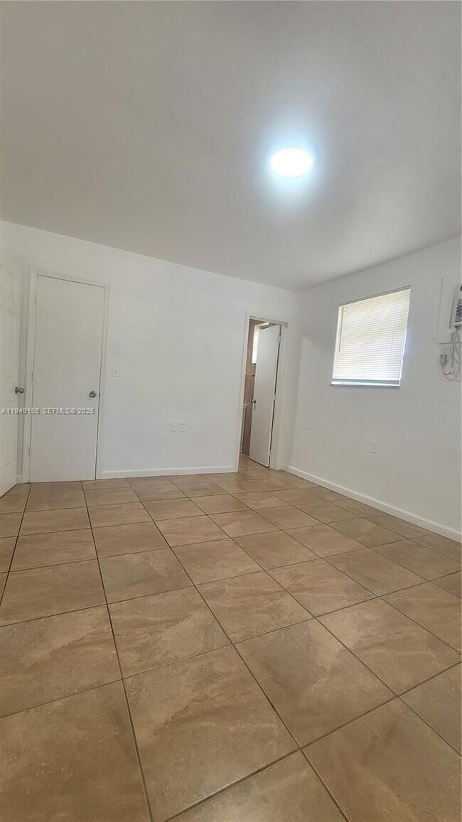 Building Photo - 567 NW 90th St