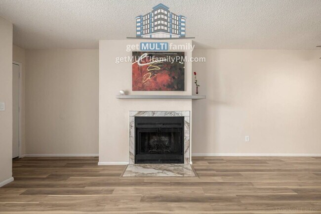 Building Photo - 11640 N 51st Ave