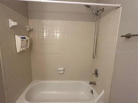 Building Photo - 703 Chadsworth Ave