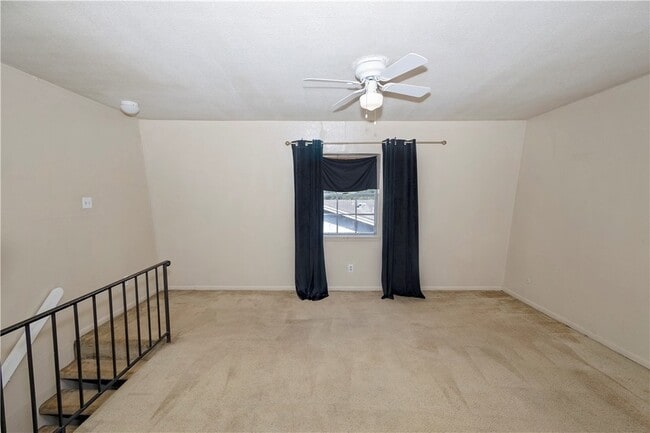 Building Photo - 5030 Meandering Ln