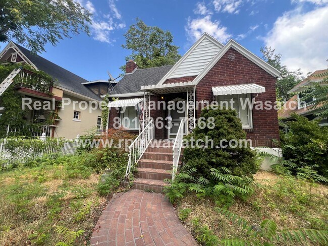 Building Photo - 1105 S 700 E