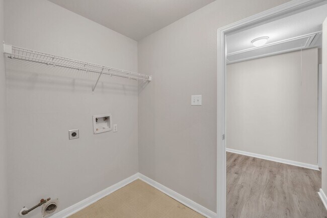 Building Photo - 9518 Milas Way