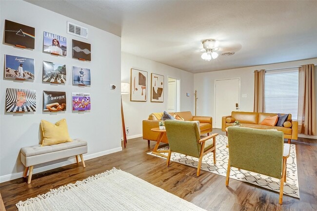 Building Photo - 4440 Castor St