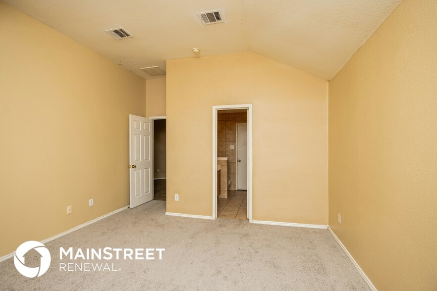 Building Photo - 112 Bushel Ln