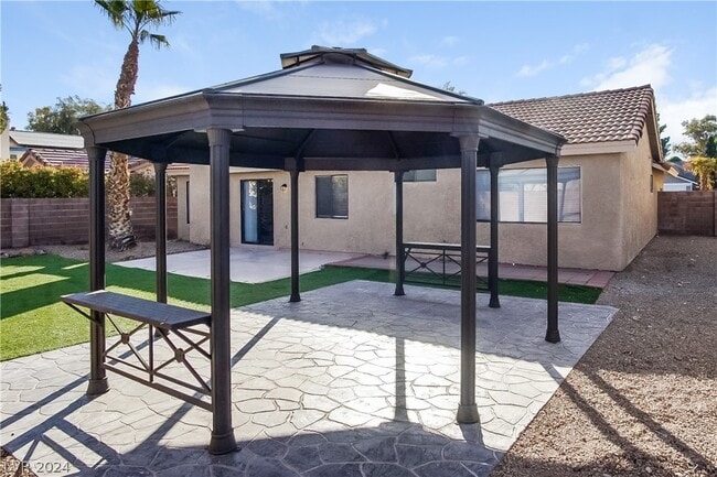 Building Photo - 1806 Mazzanti Way