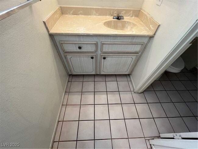 Building Photo - 7408 Alta Dr