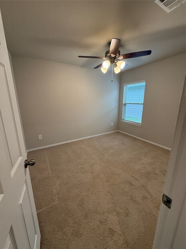 Building Photo - 26115 Lanivet Crk Ln