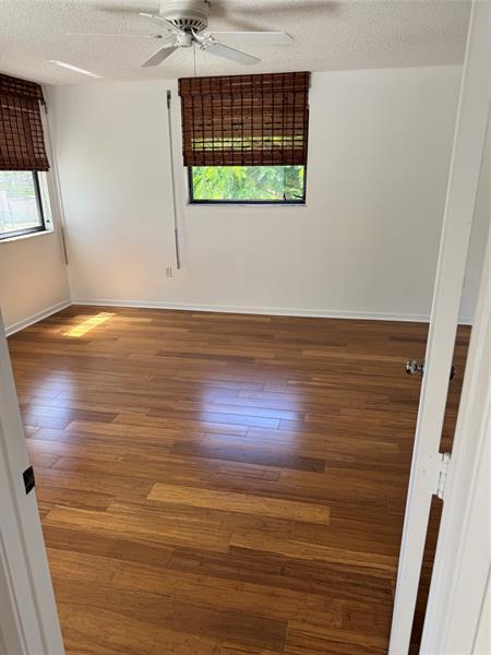 Building Photo - 2334 S Cypress Bend Dr
