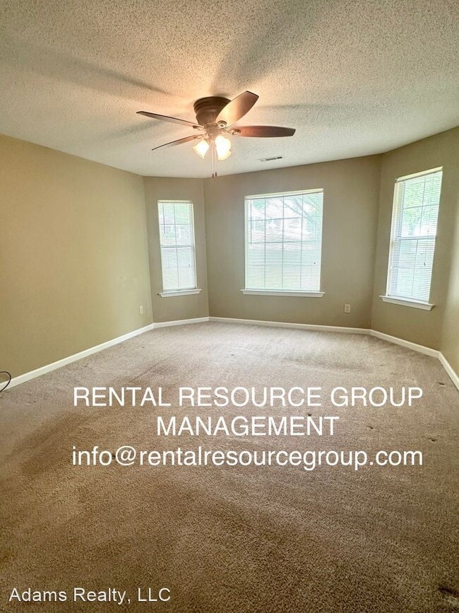Building Photo - 3 br, 2 bath House - 3000 O'Conner Ct